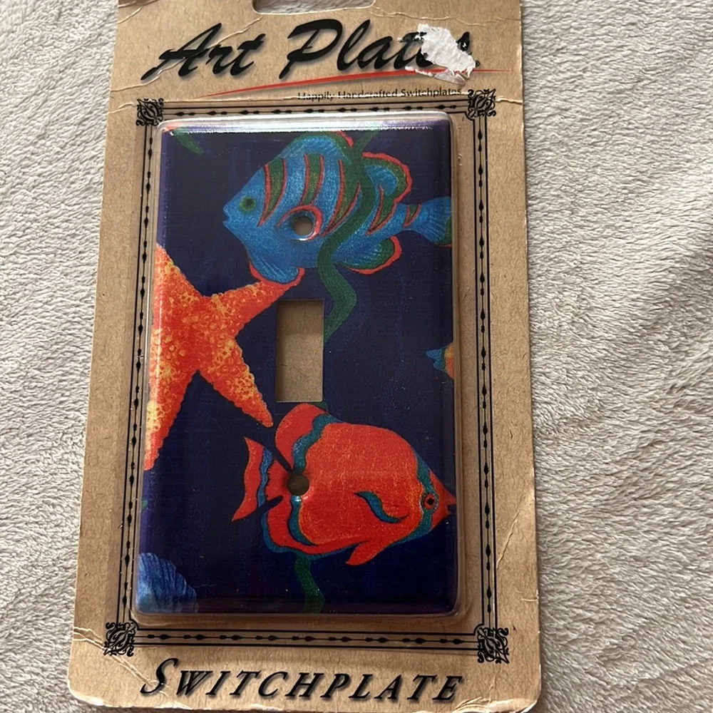 Colorful Fish Light Switch Plate - Picture 2 of 3